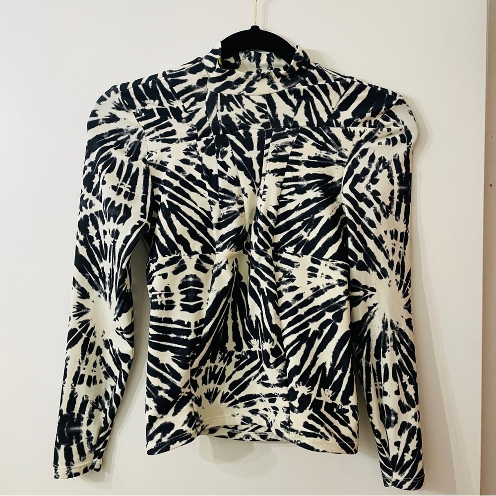 Revolve MIKOH Rash Guard